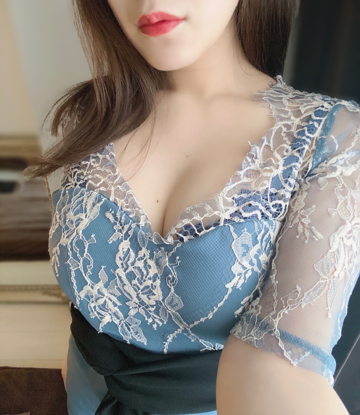 愛沢はるな